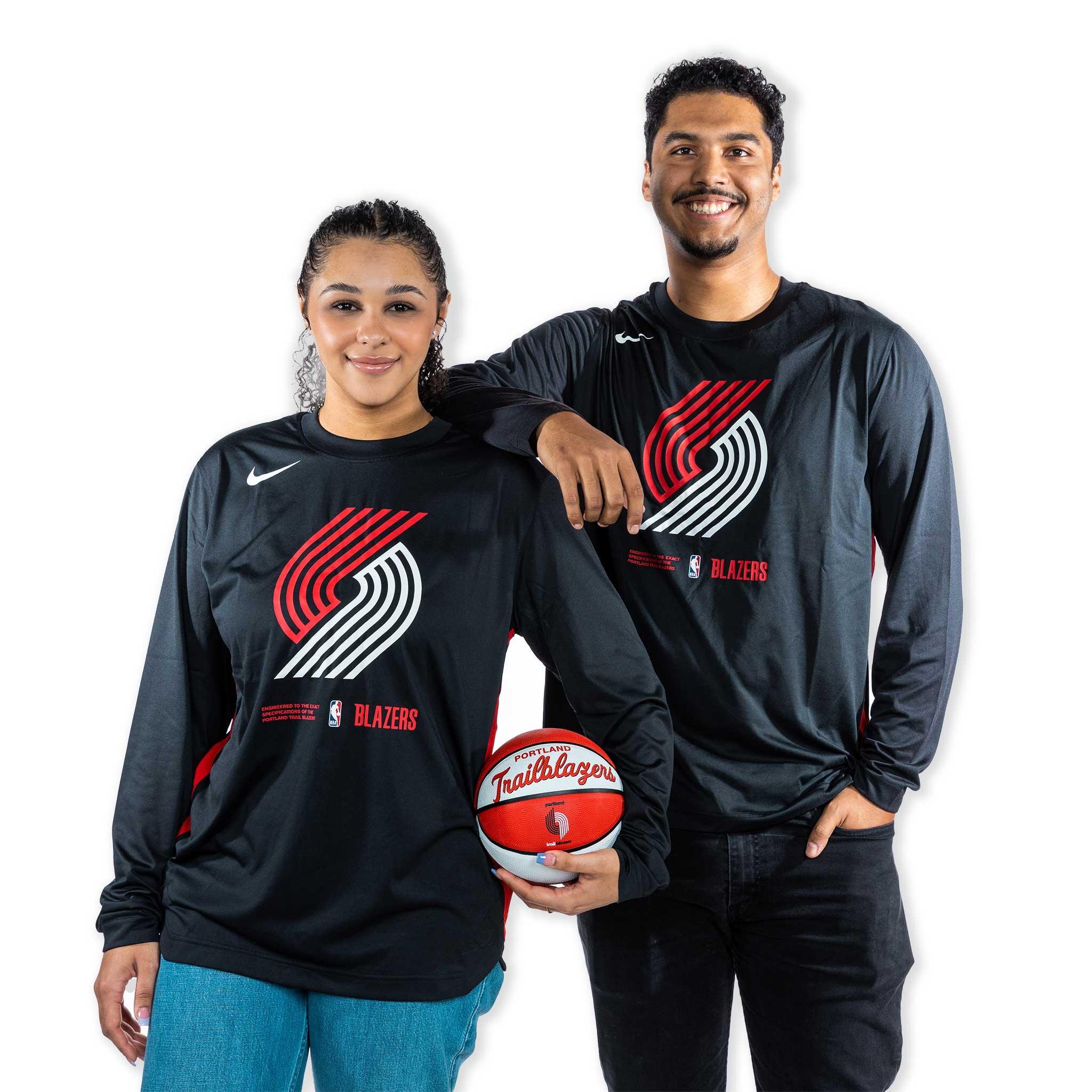 Nike Logo Pregame Long Sleeve T-Shirt